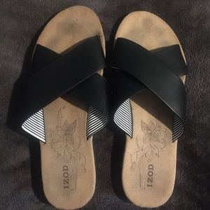 IZOD Summer Sandals